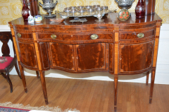 3-3-17 Beautiful American Baltimore Hepplewhite serpentine front 3 drawer/4 door sideboard